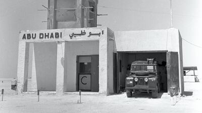 An Abu Dhabi border post manned by members of the army, July 1965. (Photo by Mirrorpix / Mirrorpix via Getty Images)