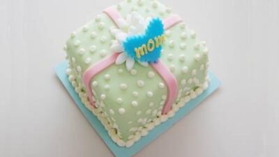 ABU DHABI - 07MAR2011 - Mother day's cake displayed by Maison Sucre shop in Khalidiyah in Abu Dhabi. Ravindranath K / The National