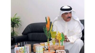 Kuwaiti inventor Dr. Al Turqui shows his invention at the Alrai diwaniya, Shuwaikh, Kuwait, on Thursday, April 14, 2011