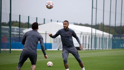Neymar and Lionel Messi train in Paris. EPA