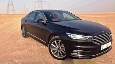 The clean lines, hexagonal grille and swept-back headlights of the Ford Taurus are reminiscent of the Audi A6