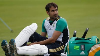 Imran Tahir hopes to take advantage of helpful conditions for spin for South Africa in the first Test against England.