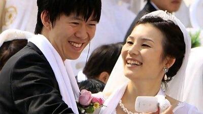 The average cost of a wedding in South Korea is US$200,000. Lee Jae-Won / Reuters