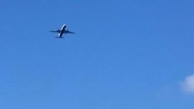 The plane was an Airbus A320. Screengrab courtesy @Mackemsin