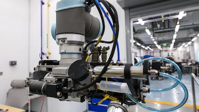 Rather than considering every pixel recorded by the camera, the computer’s visual analyser looks at only those pixels where the light intensity is changing above a certain level. These pixels are in the sections of the image that are critical for inspecting the countersink.