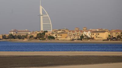 PALM JUMEIRAH VILLAS: 3BR - Dh350,000 (2015 - Dh333,000). 4BR - Dh398,000 (2015 - Dh420,000). 5BR - Dh665,000 (2015 - Dh675,000). Sarah Dea / The National