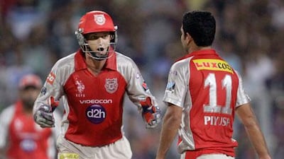 Adam Gilchrist has been known to walk throughout his career, whether it was for Australia or in the IPL. Bikas Das / AP Photo