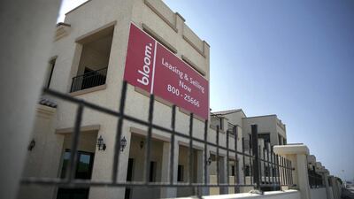 Bloom Gardens villas: Q1 no change. 3BR - Dh160-190,000. 4BR - Dh280-285,000. 5BR - Dh325-360,000. Silvia Razgova / The National