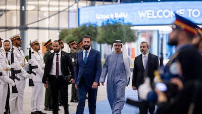Sheikh Abdullah bids farewell to Mr Al Shara and Mr Al Shibani at the airport