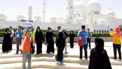 Nu Skin sales people tour the Emirates. Courtesy Nu Skin