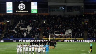 Hull City and New castle United fans, players and officials observe a minutes silence for the victims of the plane crash involving the Brazilian club Chapecoense prior to the League Cup match. Gareth Copley / Getty Images