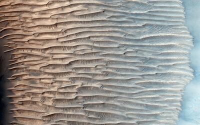 Ridges on Mars captured this month. Photo: Nasa/JPL-Caltech/University of Arizona