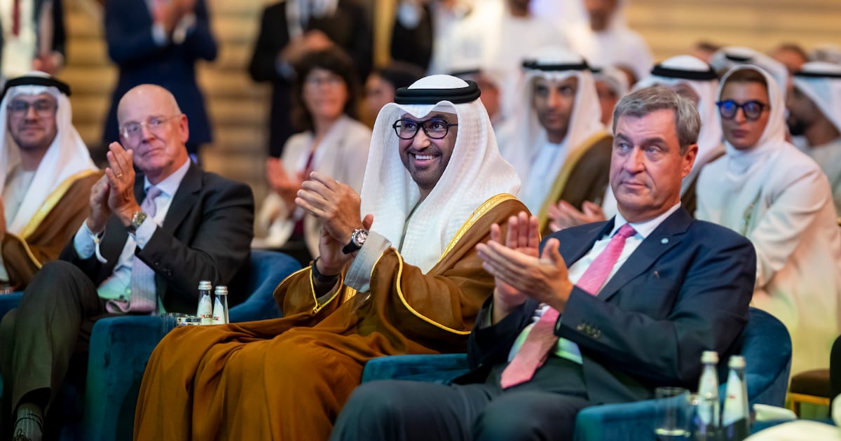 Unternehmen aus Abu Dhabi kündigen Verträge in Deutschland an ...