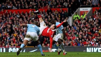 Wayne Rooney, the Manchester United forward, performed a spectacular overhead in the game against Manchester City.