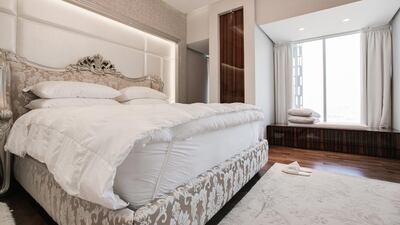 The rooms are designed in such a way that they cannot be affected by direct sunlight thanks to titanium-coloured metal panels to stop sunlight penetrating and disturbing the residents. Courtesy Luxhabitat