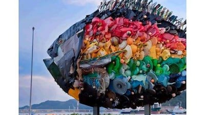 Black Porgy by the duo Yodogawa-Technique in Uno was created from rubbish washed up on the shores of the Seto Inland Sea, much of it originating not only in Japan but in other parts of the world, too.