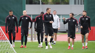 Mason Greenwood, Donny van de Beek, Nemanja Matic, Aaron Wan-Bissaka, Juan Mata and Alex Telles of Manchester United in action.