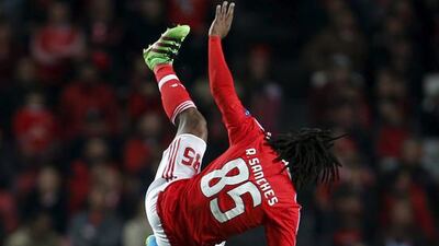 Benfica’s Renato Sanches (top) in action against Zenit St. Petersburg’s Javi Garcia. REUTERS/Rafael Marchante