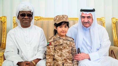 Sheikh Hamad bin Mohammed, Ruler of Fujairah, offers his condolences to the family of Sgt Khalifa Hashel Al Mesmari at the mourning majlis in Al Huwailat in Fujairah. Wam