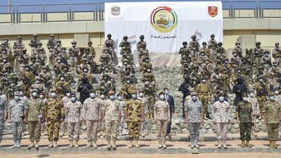 The closing ceremony was also attended by several Emirati and Egyptian armed forces officers. Wam