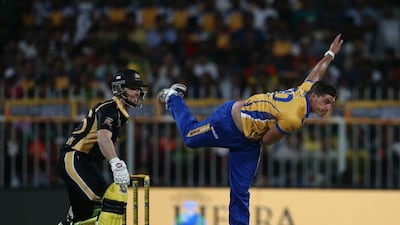 Marchant de Lange of Bengal Tigers bowls during the T10 League match against Kerala Kings. Francois Nel/Getty Images