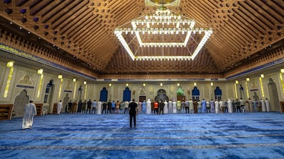 The mosque uses the colour blue in creative ways, both for the structure and its interiors