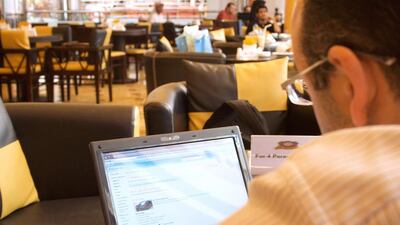 Etisalat and Du should abandon outdated voice-centric consumer packages to focus on data.