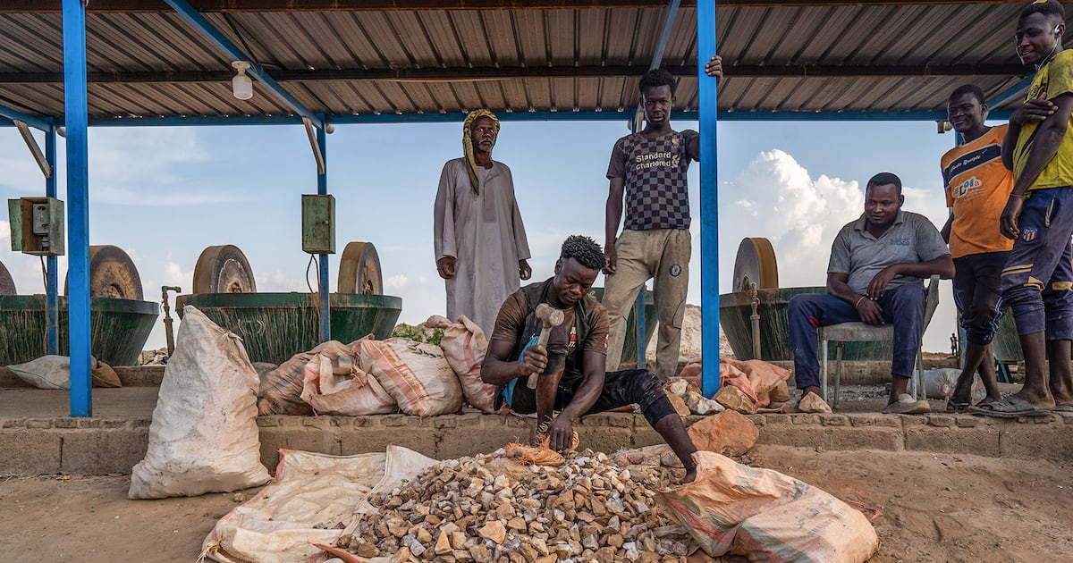 At least 72 Sudanese gold miners killed in air strike on Egypt-Sudan border blamed on Egypt; rights group condemns attack