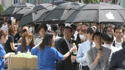 The iPad 2 was officially launched in the US on March 11, but quickly made its way in to UAE stores through unlicensed imports.