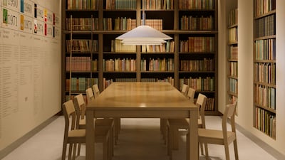 Render of a library inside the house