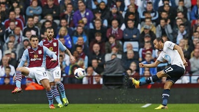 Andros Townsend, right, scored his first Premier League goal for Tottenham against Aston Villa. Eddie Keogh / Reuters