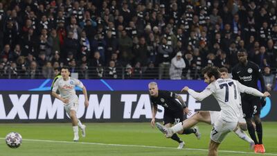 Napoli's Khvicha Kvaratskhelia misses a penalty. EPA