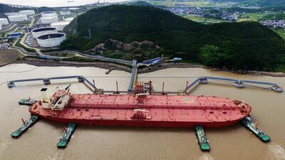 A VLCC oil tanker is seen at a crude oil terminal in Ningbo Zhoushan port, Zhejiang province.China is the world’s largest importer of crude oil. Reuters