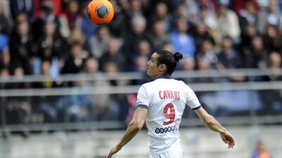 Edinson Cavani says he wants to remain at Paris Saint-Germain after scoring 16 goals last year. Sebastien Bozon / AFP