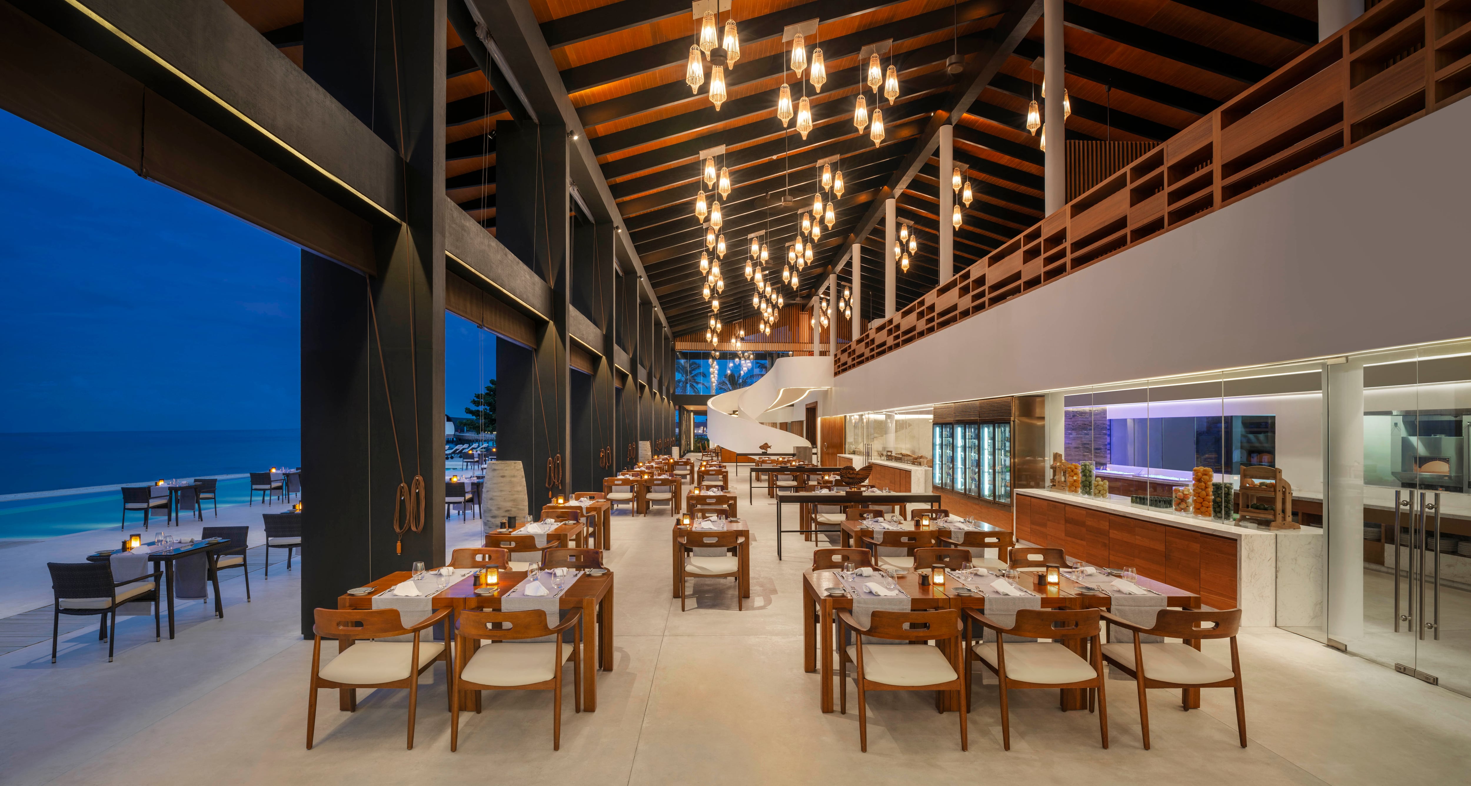 All-day dining restaurant Island Kitchen. Photo: Marriott International Hotels