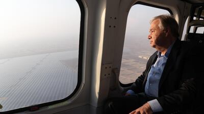 The UN secretary general flies over the Noor solar plant in Sweihan, between Abu Dhabi city and Al Ain. Wam