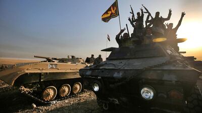 Iraqi forces deploy south of Mosul, as they advance towards the city to retake it from ISIL jihadists (AFP / AHMAD AL-RUBAYE)