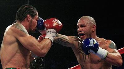 Miguel Cotto breached Antonio Margaritto's defence time and again before the referee called a halt to proceedings at the start of round 10 with the Mexican declared unfit to continue.