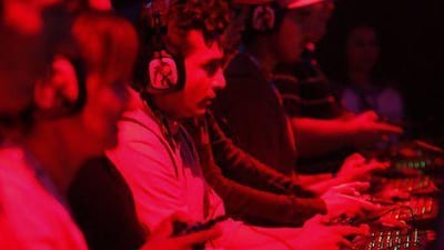 People play Battlefield 4 on the first day of E3, the Electronic Entertainment Expo, in Los Angeles earlier this month. Reuters / David McNew