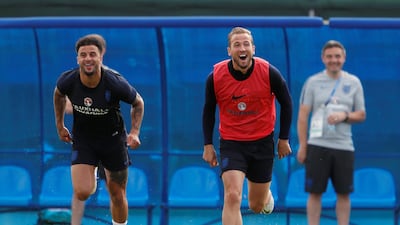 England's Kyle Walker and Harry Kane during training REUTERS / Lee Smith