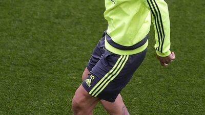 Real Madrid’s Colombian midfielder James Rodriguez trains at Valdebebas Sport City in Madrid on April 19, 2016 on the eve of their La Liga football match against Villarreal. AFP / PIERRE-PHILIPPE MARCOU