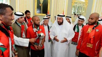 The UAE football team met with UAE President, Sheikh Khalifa at Al Rawda Palace in Al Ain yesterday following their dramatic 2-1 extra-time victory over Iraq in the Gulf Cup final. (Wam)