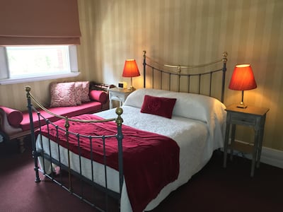 The Russell Hotel, Sydney. Courtesy hotels.com