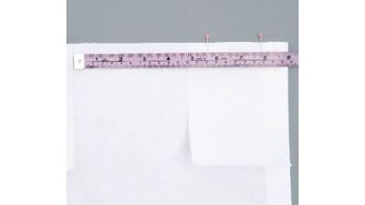 Step 1. Position the tabs along the edge of the fabric. Josie Hogben /Kevin Swarts / Christo Lötter / Gallo Images