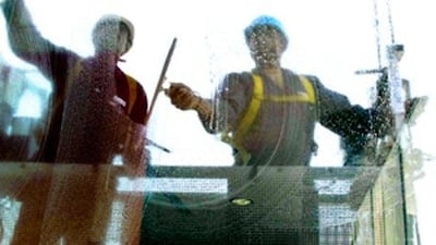 Homeowners' associations would be able to pick their own maintenance companies under the proposed new law.