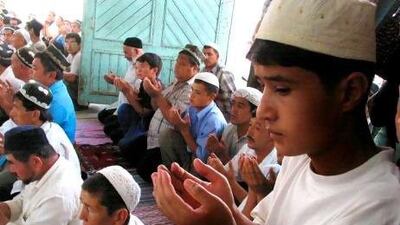 Extremist Muslim groups have found fertile ground for recruiting in Uzbekistan since the collapse of the Soviet Union.