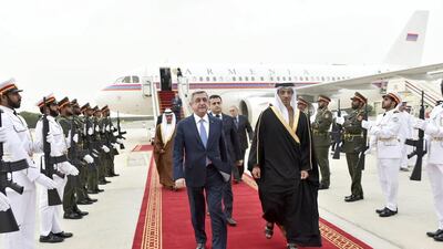 Sheikh Mansour bin Zayed, Deputy Prime Minister and Minister of Presidential Affairs, welcomes Serzh Sargsyan, President of Armenia, who arrived in Abu Dhabi on Tuesday evening at the presidential airport. The band of the Honour Guard played in honour of President Sargsyan’s visit. Wam