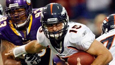 Denver head coach John Fox realized that a pro-style offence would not suit his quarterback, Tim Tebow, so he put Tebow into a more familiar option-read similar to what the quarterback had played at the University of Florida.