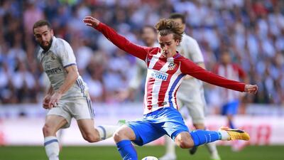Antoine Griezmann will continue to get his kicks with Atletico de Madrid after signing a year’s contract extension through to 2022. Gonzalo Arroyo Moreno / Getty Images