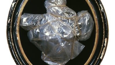 Applique Empaquetée, 1963-1981. Photo: Christo and Jeanne-Claude Foundation and Gagosian